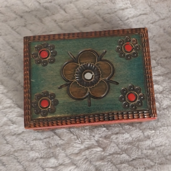 Artisan Made Wood Carved Made in Poland Trinket Boxes (Set of 3) - Picture 3 of 7